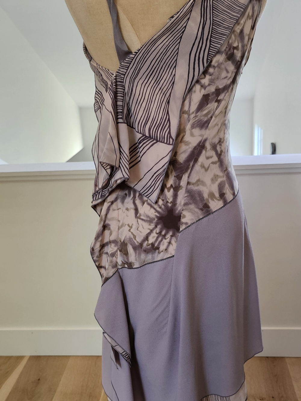 BCBGMaxAzria Runway Taupe One-Shoulder Ruffle Sheath Dress Size 0